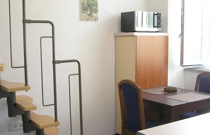 Apartment Studio Mir *